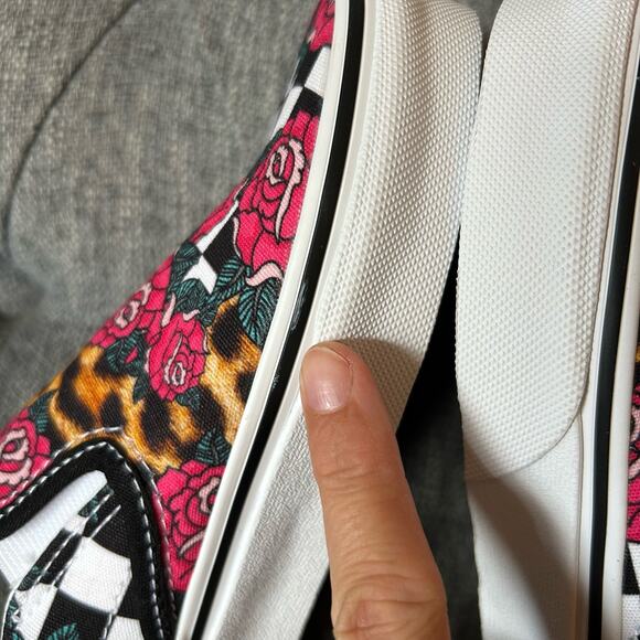 NEW Vans Womens Classic Slip On Rose Animal Checkerboard Low Sneaker Shoes 5 - Picture 8 of 12